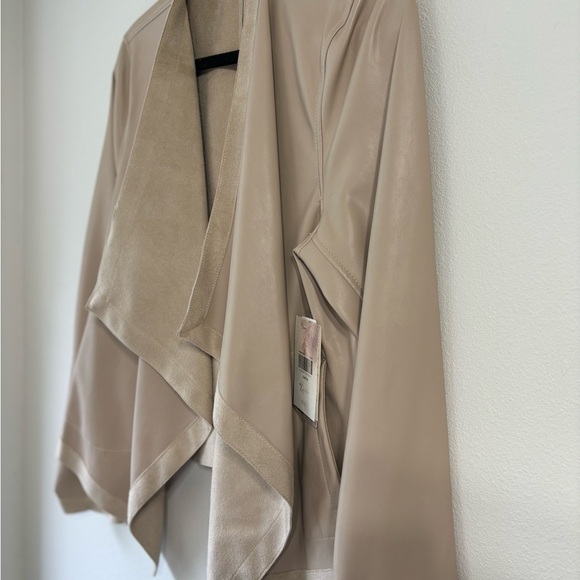 BNWT Altar’d State Reversible Jacket, 10/12 - Picture 5 of 7